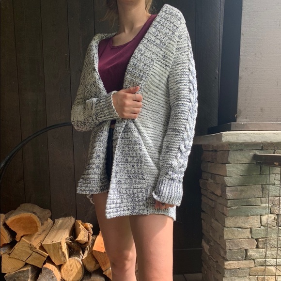 Cardigan - Picture 1 of 4